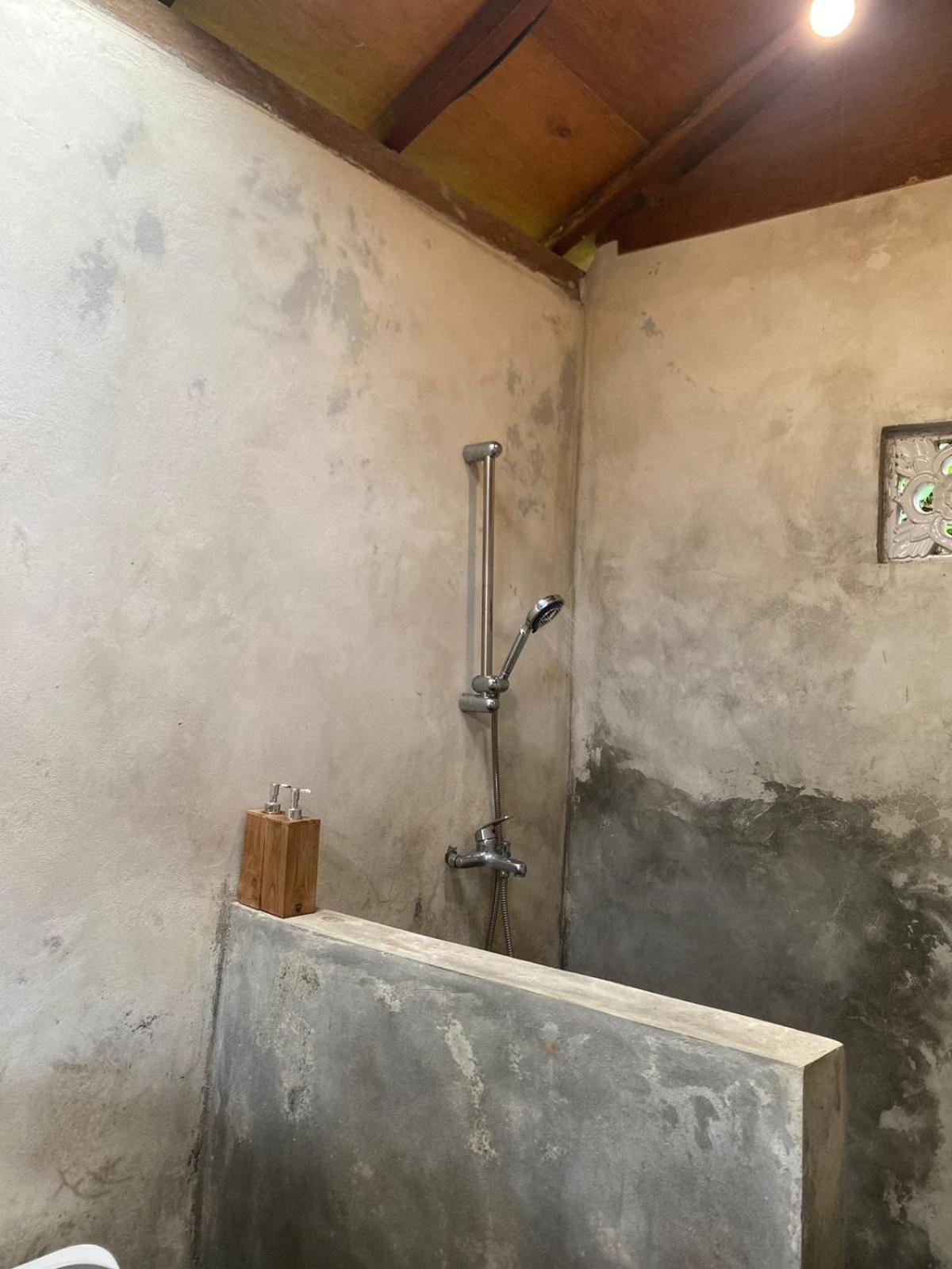 Uma D'Nyuh Homestay Singaraja Zewnętrze zdjęcie